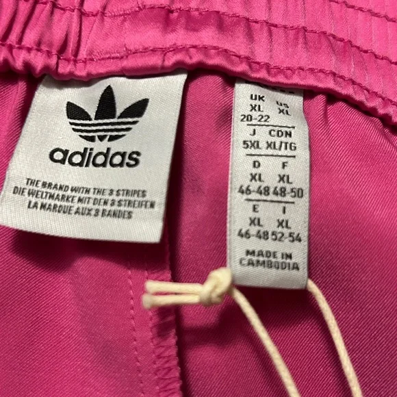 NEW‎ Adidas 3 Strip Sprinter Women's Bright Pink Athletic Shorts Size XL - Picture 6 of 7